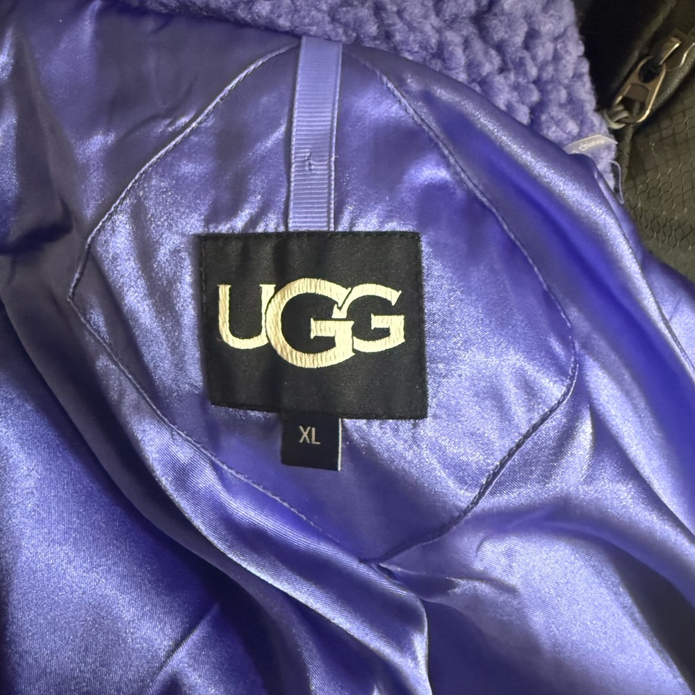 UGG Purple Sherpa Jacket - Picture 4 of 4
